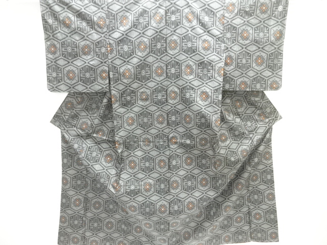 JAPANESE KIMONO / OSHIMA TSUMUGI / ENSEMBLE / UNUSED / WOVEN KIKKO PATTERN